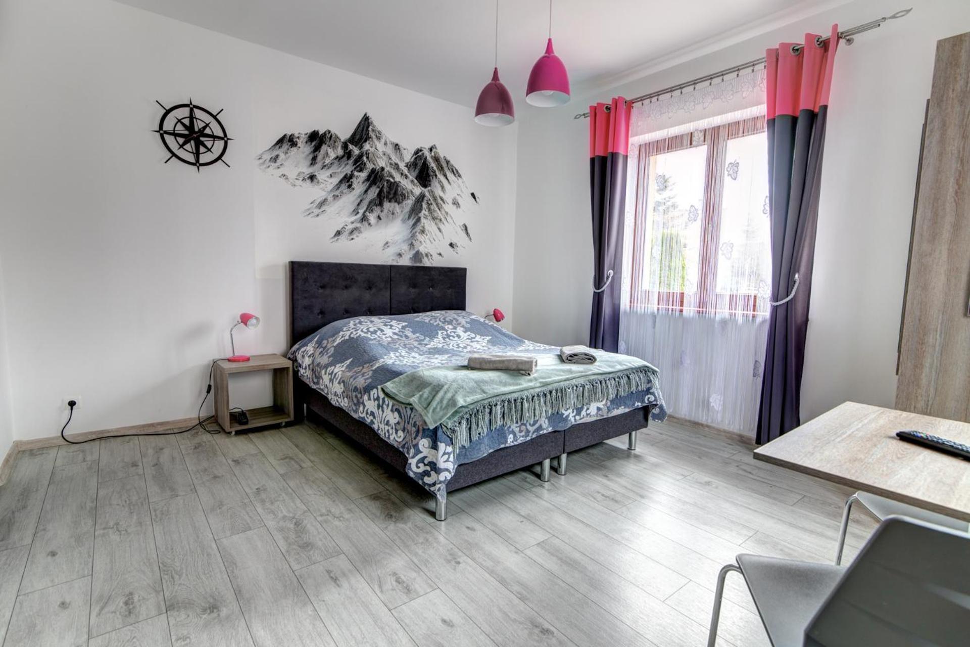 Willa Pod Zegarem - W Cenie Parking, Szybkie Wifi, Duzy Ogrod, Wiata Grilowa! Krynica-Zdrój Szoba fotó